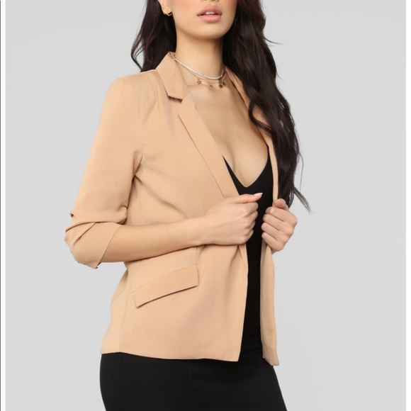 🆕 Fashion Nova: Nadine Blazer in Khaki - Picture 5 of 10